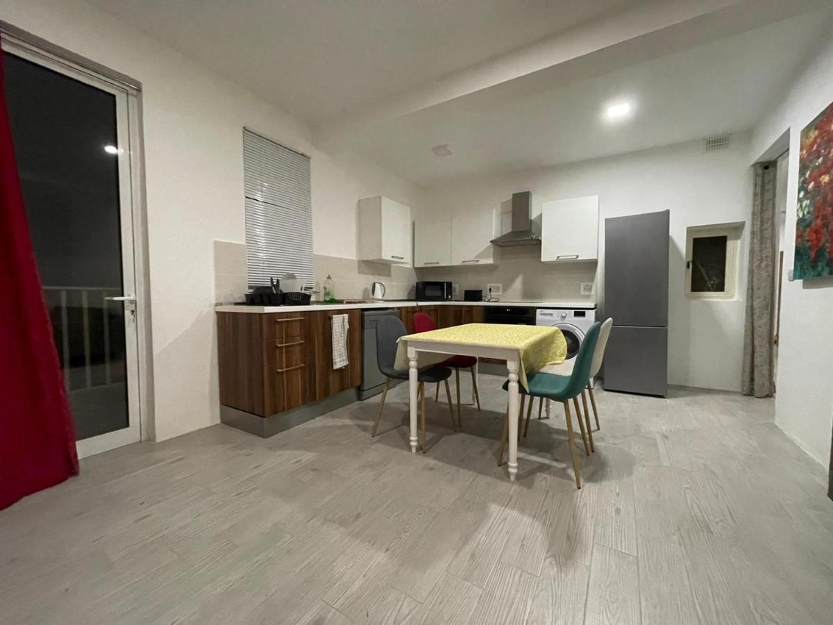City Center Properties - Modern Room With Ac & Ensuit Bathroom - Room 1 Bahía de San Pablo Exterior foto